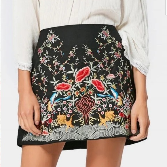 Zara Dresses & Skirts - Zara embroidered skirt